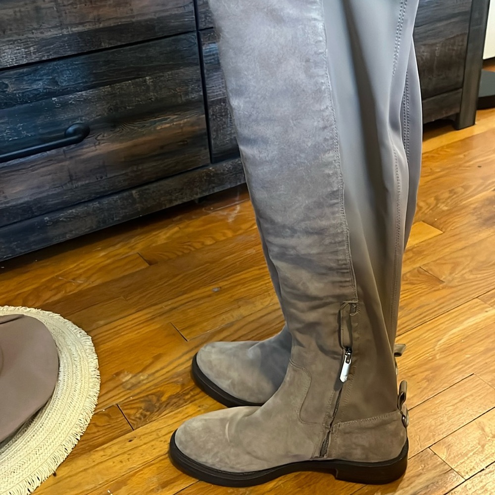 Sam Eldeman Knee high no heel boots 👢